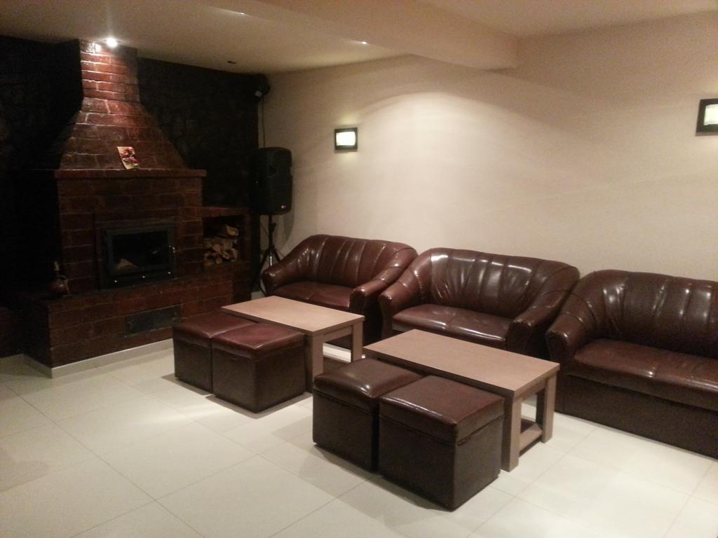 Casa De Vacanta Silvia Varmaga Bagian luar foto