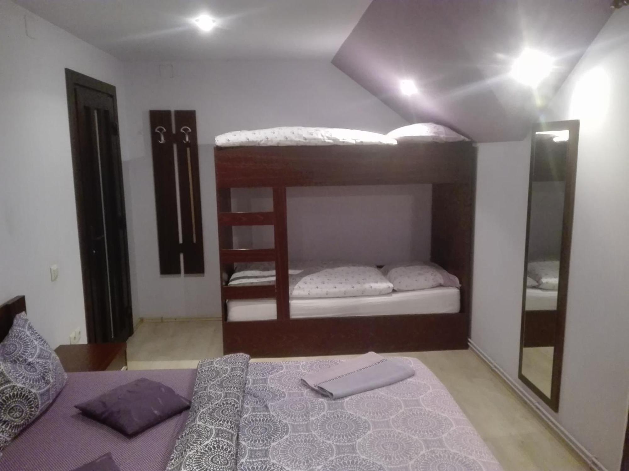 Casa De Vacanta Silvia Varmaga Bagian luar foto